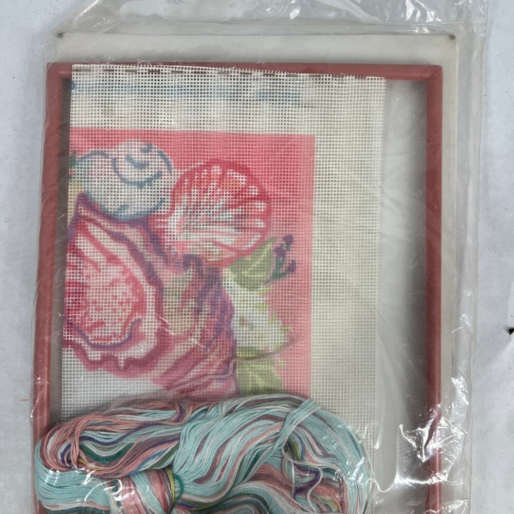 GOLDEN BEE Needlepoint Shells Seaside Coastal Wall Art Kit 10x8 Vintage NEW - Picture 7 of 7